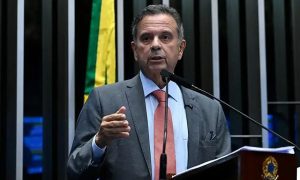 Marinho critica troca de membros na CPI e pede rejeição de Messias ao STF