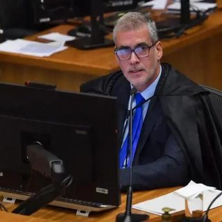Ministro suspende inquérito de 8 anos por estelionato de R$ 29,90