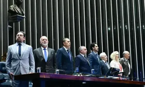 Na sessão do Dia do Administrador, profissionais pedem formação contínua