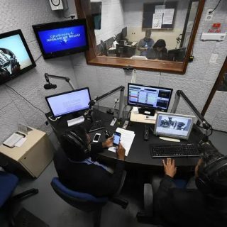 Nova lei garante carteira profissional para radialistas em todo o Brasil