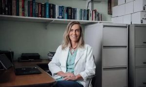 O papel de Tatiana Sampaio em inspirar mulheres na ciência