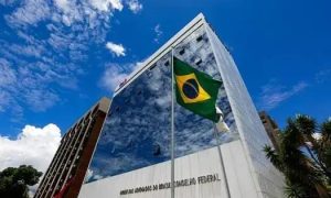 OAB diz ser incompatível advocacia privada nas funções estratégicas da AGU