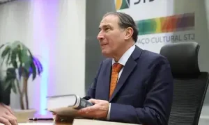 OAB homenageia ministro Moura Ribeiro pelos 13 anos no STJ