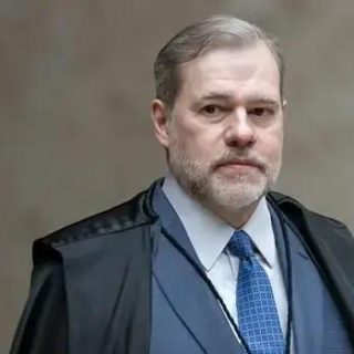 OAB Nacional homenageia Dias Toffoli pelos 16 anos de contribuição ao STF