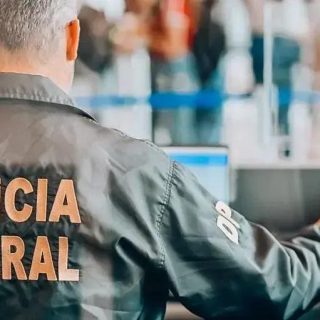 PF prende cinco brasileiros deportados ao desembarcarem em Confins/MG