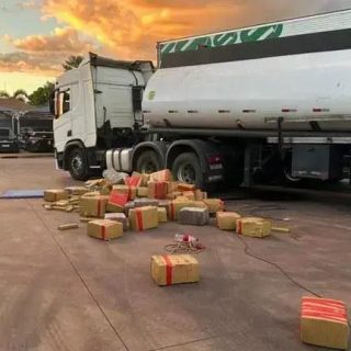 Polícia Federal apreende carreta com 8 toneladas de drogas em Água Clara/MS