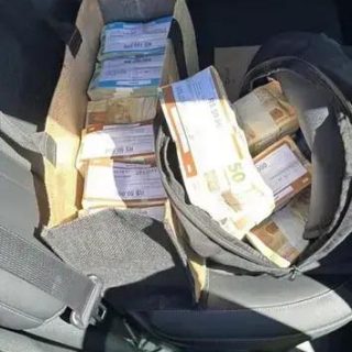 Polícia Federal efetua prisão em flagrante com R$ 1 milhão em Medianeira
