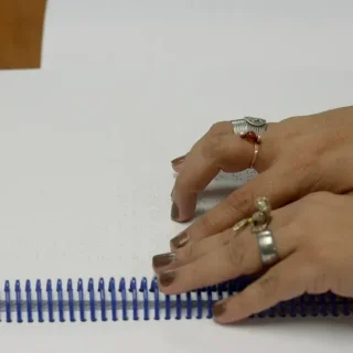 Projeto garante entrega de livros em braile junto aos demais no início do ano