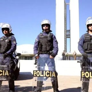 Projeto permite que PMs e bombeiros reformados voltem à ativa
