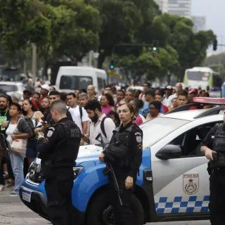 Rio de Janeiro enfrenta maior operação policial em 15 anos