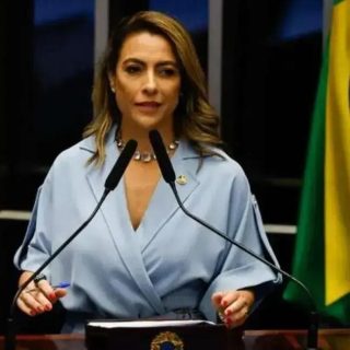 Roupa Nova se pronuncia sobre episódio com a senadora Soraya Thronicke