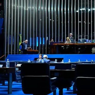 Senado aprova sessões especiais para homenagear aviadores e dentistas
