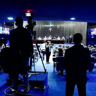 Senado comemora 30 anos da TV Senado com sessão especial