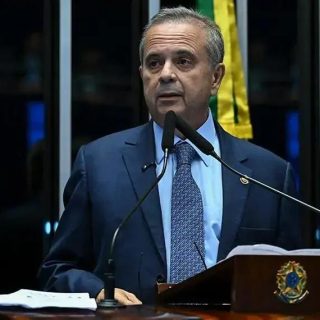 Senador aponta gestão ineficaz do governo nas estatais, com foco na Correios