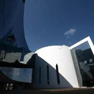 STF exige cumprimento de decisões sobre verbas indenizatórias