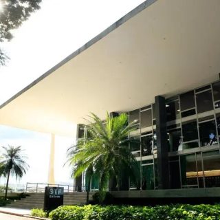 STF Impõe Prazo de 180 Dias para Ajuste de Cargos em Cocalzinho de Goiás