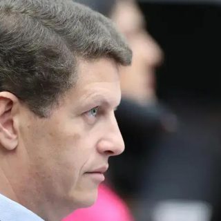 STF julgará Ricardo Salles por facilitação de contrabando de madeira