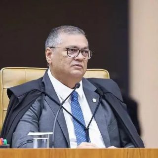 STF parabeniza Flávio Dino por dois anos de contribuição na Corte