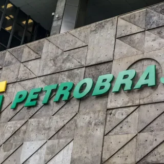 STF suspende execução que cobra R$492,8 milhões de Petrobras por Selic