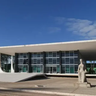 STF suspende pagamentos e exige devolução de verbas indenizatórias