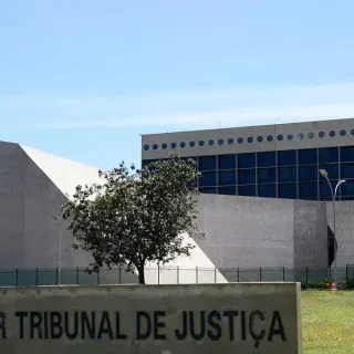 STJ abre investigação sobre uso de IA para fraudar petições eletrônicas