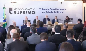 Tribunais constitucionais: Mezzetti e Fachin discutem defesa do Estado de Direito