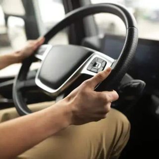TST condena empresa por demissão discriminatória de motorista com deficiência visual