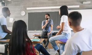 UEMS abre vagas temporárias para professores de Letras em Dourados