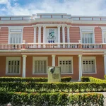 UFC abre concurso com 61 vagas para professor; salários chegam a R$13,7 mil